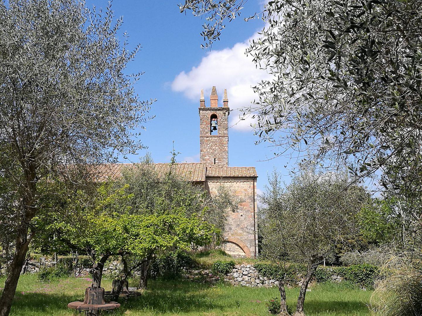 chiesa-monteriggioni